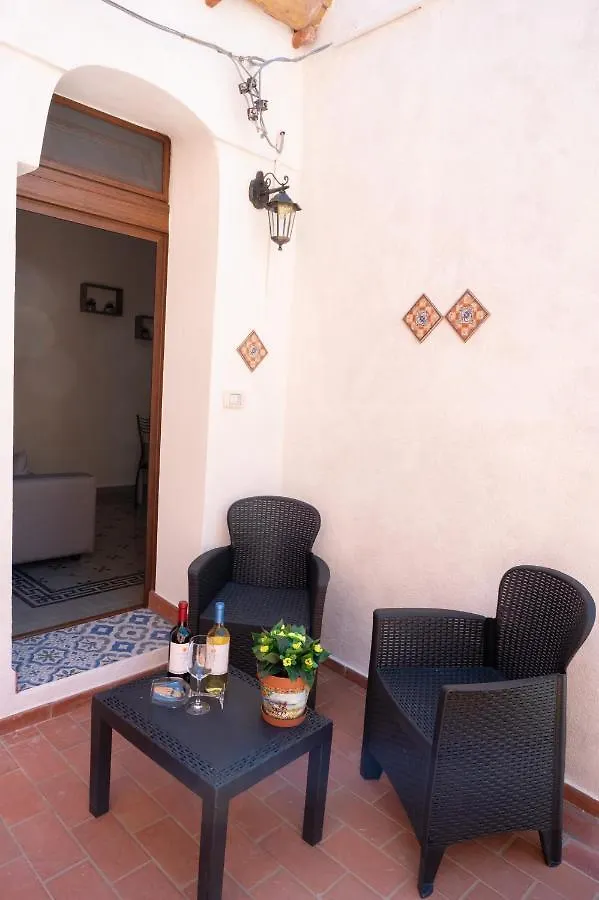 Giulietta Normanna Villa Sciacca 0*,